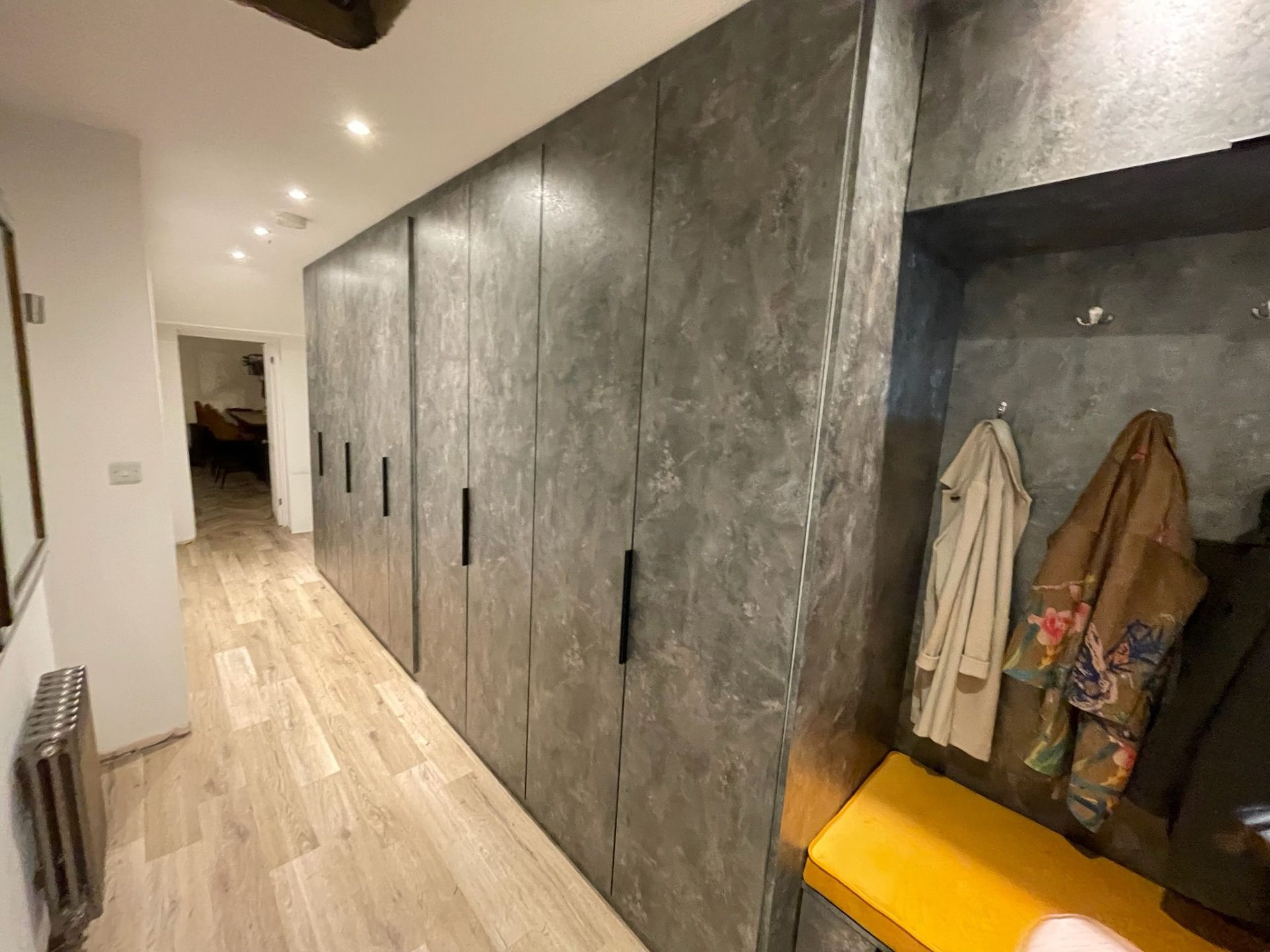 Hallway storage unit with concrete-effect finish